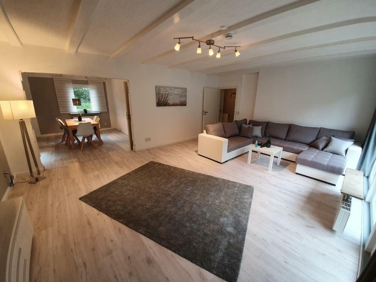 Tolle 125M² Erdgeschosswohnung Im Einzelhaus Kaltenkirchen Buitenkant foto